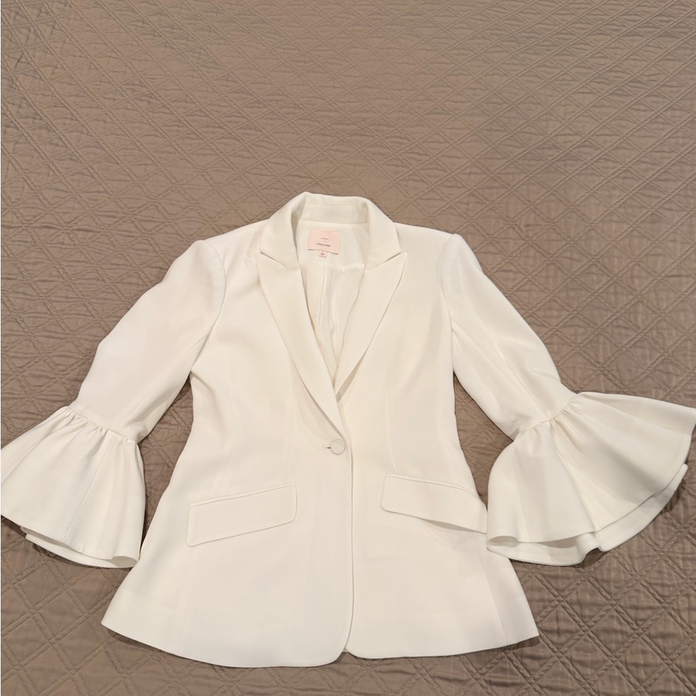cinq a sept Cream Ruffle Sleeve Blazer - Picture 5 of 11
